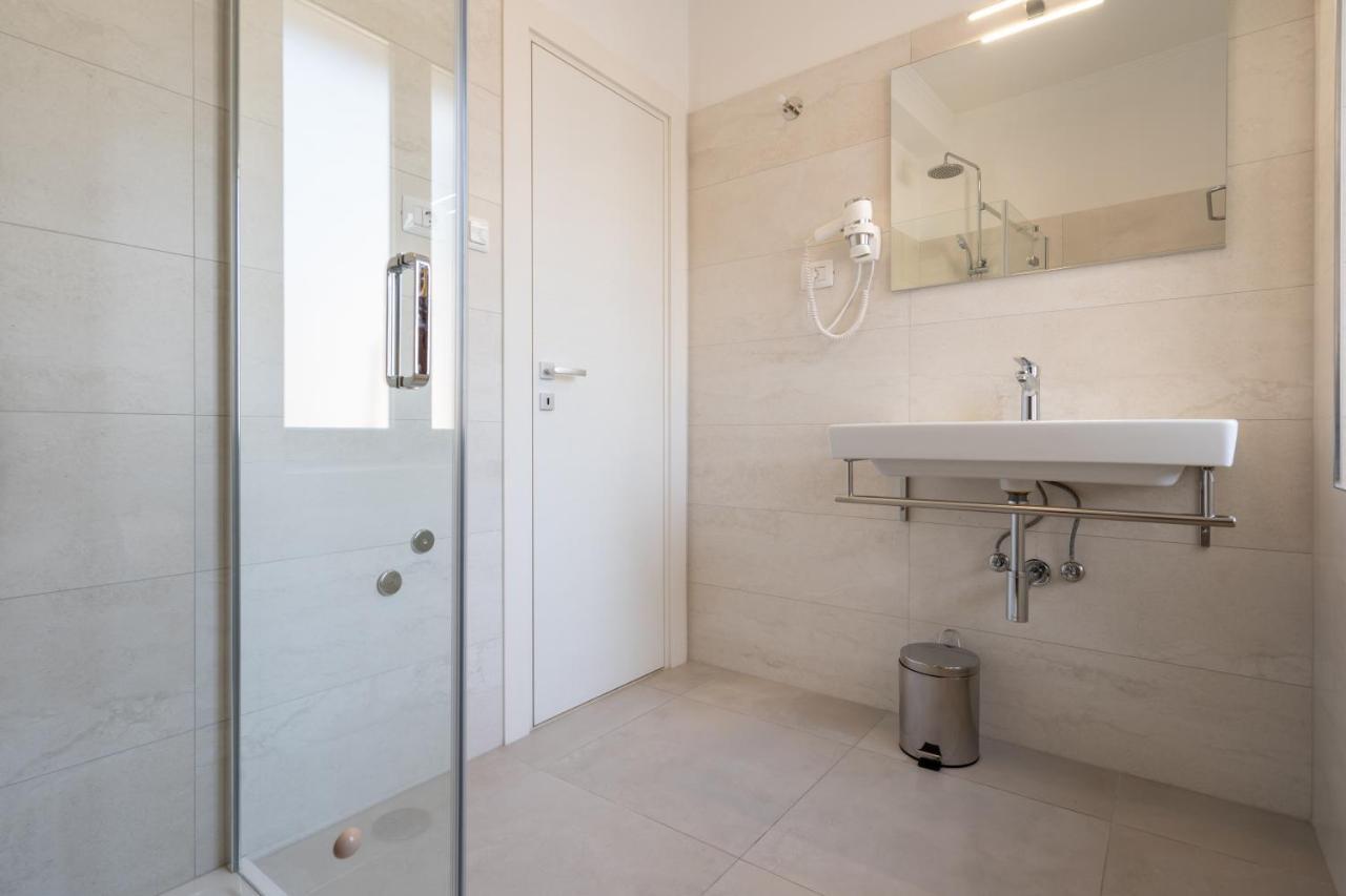 Aaa Apartments & Rooms Pula Exterior photo